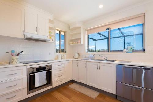 Tranquil Surf Beach apartment. in Batemans Bay Tranquil Surf Beach apartment. in Batemans Bay