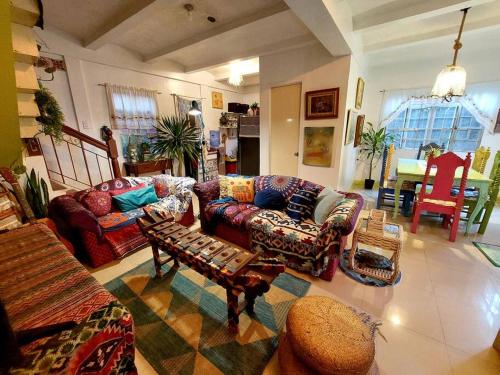 PROMO: Shabby Chic Countryhome with Huge Garden, Jacuzzi Pool, Mini Billiards, Video Karaoke in 大雅台 PROMO: Shabby Chic Countryhome with Huge Garden, Jacuzzi Pool, Mini Billiards, Video Karaoke in 大雅台