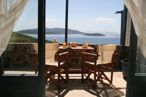 Erkély/terasz, Celini Suites Hotel in Marmari Erkély/terasz, Celini Suites Hotel in Marmari