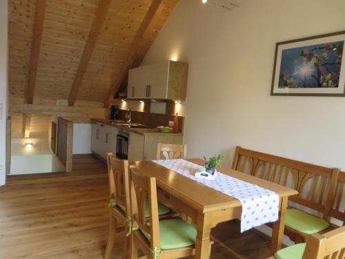 Landhaus Familie Doll Ferienwohnung Sunnawind in Bad Heilbrunn Landhaus Familie Doll Ferienwohnung Sunnawind in Bad Heilbrunn