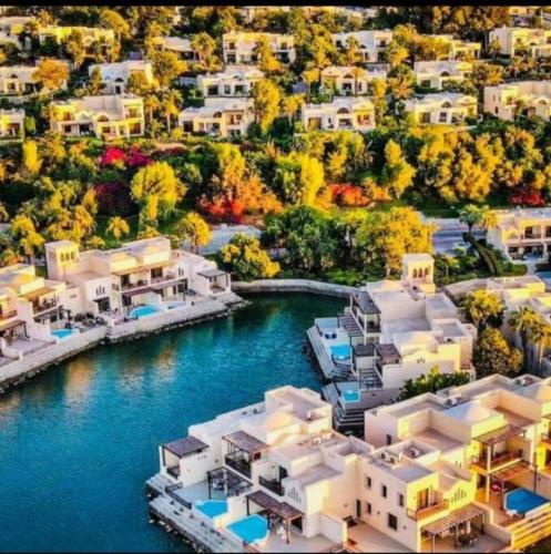 Luxury 2 bed villa in 5 star resort private pool in Ras Al Khaimah Luxury 2 bed villa in 5 star resort private pool in Ras Al Khaimah