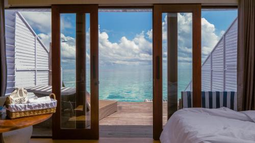 Arasatu Villas and Sanctuary in Maratua Teluk Harapan Arasatu Villas and Sanctuary in Maratua Teluk Harapan