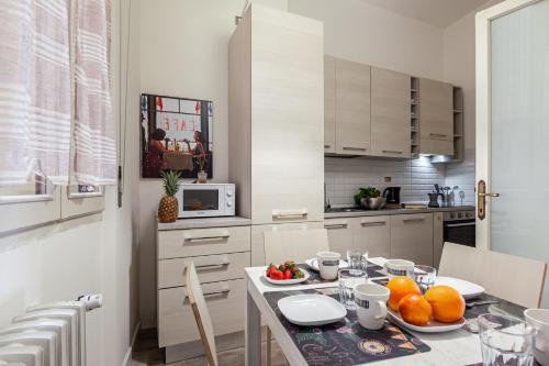 Facilities, Lungarno Elegant Apartment with Panoramic Balcony in Pisa Facilities, Lungarno Elegant Apartment with Panoramic Balcony in Pisa