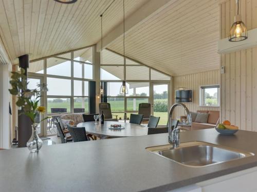 Holiday Home Iorund - 550m from the sea by Interhome in Espagervej Holiday Home Iorund - 550m from the sea by Interhome in Espagervej