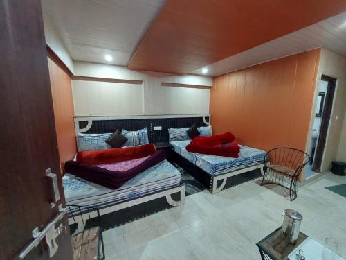 Jai Shri Badri Tourist Guest House, Badrinath in Badrinath Jai Shri Badri Tourist Guest House, Badrinath in Badrinath