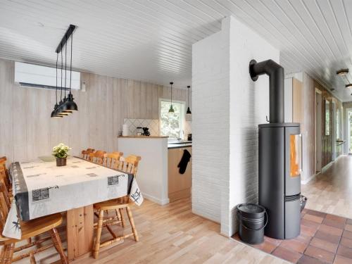 Holiday Home Zenitha - 300m from the sea by Interhome in Hals Holiday Home Zenitha - 300m from the sea by Interhome in Hals