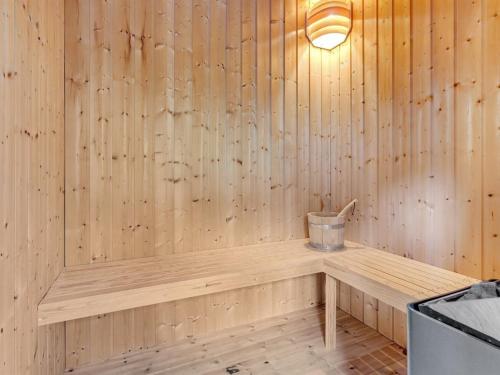 Holiday Home Asgard - 500m from the sea by Interhome in 哈爾斯 Holiday Home Asgard - 500m from the sea by Interhome in 哈爾斯