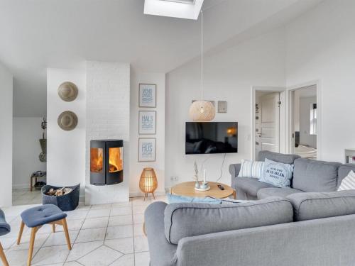 Holiday Home Asgard - 500m from the sea by Interhome in 哈爾斯 Holiday Home Asgard - 500m from the sea by Interhome in 哈爾斯