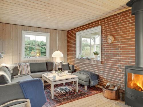Holiday Home Esalina - from the sea by Interhome in Hals Holiday Home Esalina - from the sea by Interhome in Hals