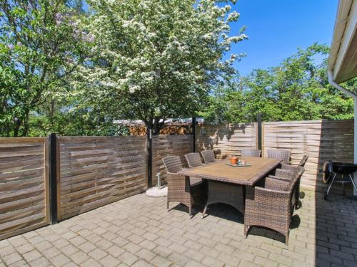 Holiday Home Fredegæst - 700m from the sea by Interhome in Hals Holiday Home Fredegæst - 700m from the sea by Interhome in Hals