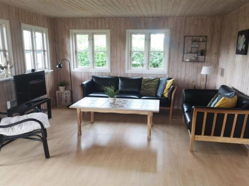 Holiday Home Amdi - 100m from the sea by Interhome in 乞信 Holiday Home Amdi - 100m from the sea by Interhome in 乞信