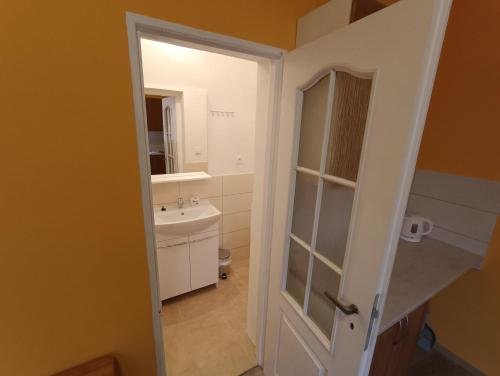 Kupaonica, Apartman Horni Slavkov Hodinarstvi in Horni Slavkov Kupaonica, Apartman Horni Slavkov Hodinarstvi in Horni Slavkov
