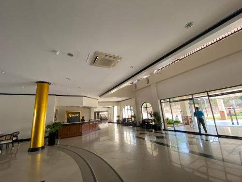 大厅, 北方广场酒店和会议中心 (Plaza Del Norte Hotel and Convention Center) in 佬沃 大厅, 北方广场酒店和会议中心 (Plaza Del Norte Hotel and Convention Center) in 佬沃