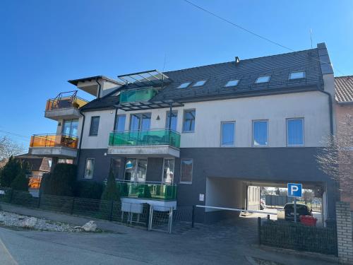Azur Haz Gyongyvirag Apartman in Vadkert Azur Haz Gyongyvirag Apartman in Vadkert