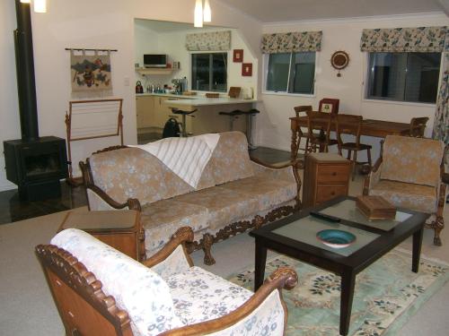 حانة/استراحة, Memory Lane Country Cottage in Maungatautari حانة/استراحة, Memory Lane Country Cottage in Maungatautari