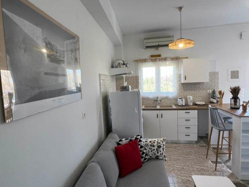 Beach apartment Edem first floor in Perivolos Beach apartment Edem first floor in Perivolos