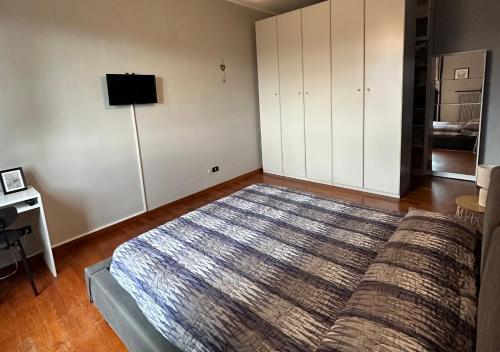 Window in the sky by Palazzo Senesi