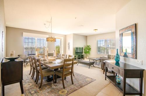 Spring Lakeview Condo