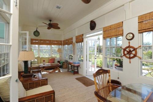 Windsong home in North Palmetto Point Windsong home in North Palmetto Point