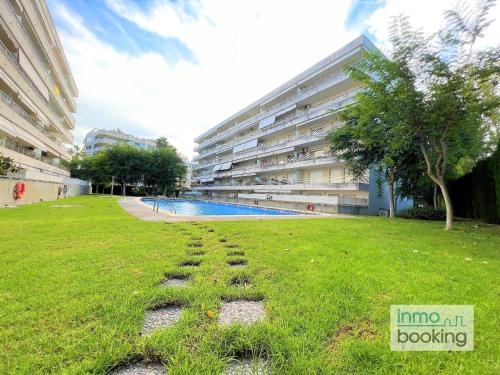 Villa Elvira Salou , con piscina y aparcamiento gratis