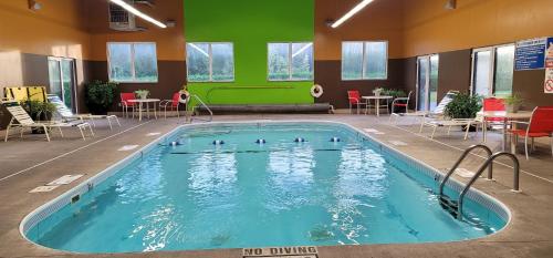 Super 8 By Wyndham Plattsburgh in Plattsburgh Super 8 By Wyndham Plattsburgh in Plattsburgh