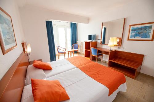 Hotel Risech in Roses Hotel Risech in Roses