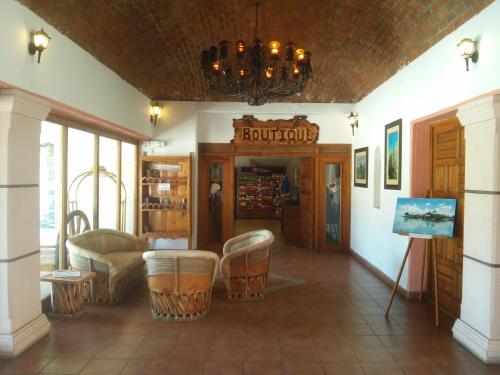 大堂, Hotel Misión Santa Ma "Cataviña" (Hotel Mision Santa Ma "Catavina") in 卡達維娜 大堂, Hotel Misión Santa Ma "Cataviña" (Hotel Mision Santa Ma "Catavina") in 卡達維娜