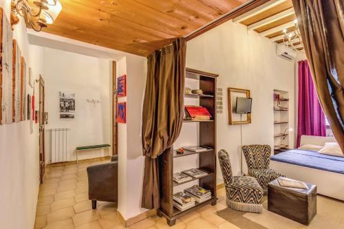 This photo about Casetta Campo de Fiori shared on HyHotel.com