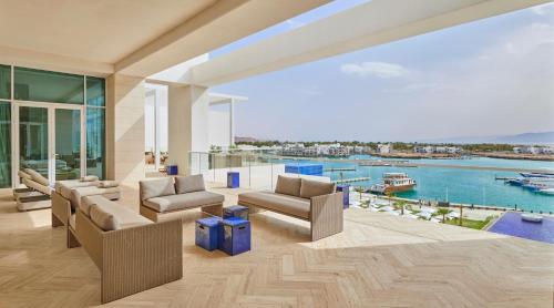 발코니/테라스, 하얏트 리젠시 아카바 아일라 리조트 (Hyatt Regency Aqaba Ayla Resort) in 아카바 발코니/테라스, 하얏트 리젠시 아카바 아일라 리조트 (Hyatt Regency Aqaba Ayla Resort) in 아카바