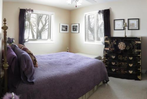 This photo about Point Pelee Lakeshore B&B shared on HyHotel.com