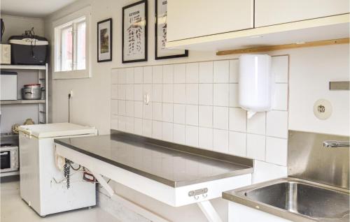 Kitchen, Awesome Home In Vrena With Wifi in Vrena Kitchen, Awesome Home In Vrena With Wifi in Vrena