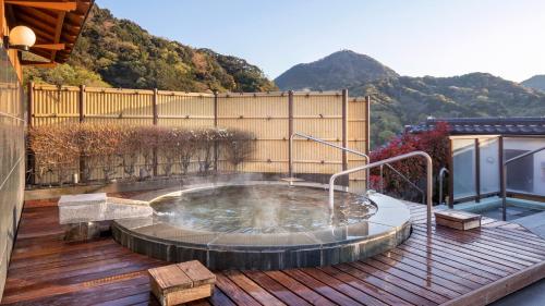 New Hakkeien Hotel in Izunokuni New Hakkeien Hotel in Izunokuni