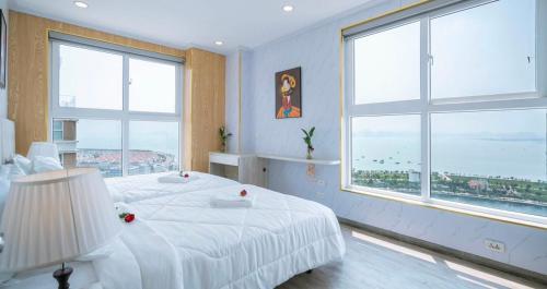 Homestay Ha Long Luxury 3 bedroom (ocean view) in Hạ Long Homestay Ha Long Luxury 3 bedroom (ocean view) in Hạ Long