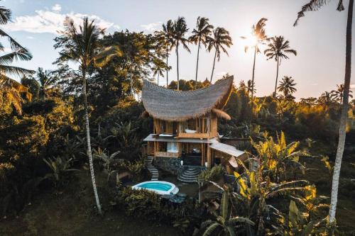 Makerti Bali~Bamboo House in Besakih Makerti Bali~Bamboo House in Besakih
