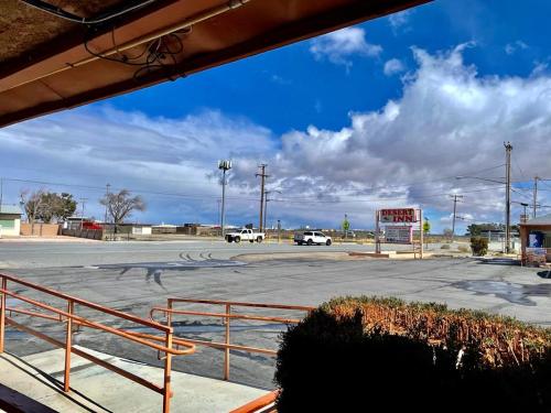 Instalações, Desert Inn in Mojave (CA) Instalações, Desert Inn in Mojave (CA)