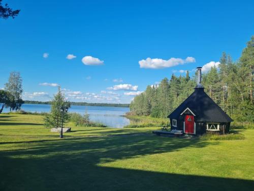Vistas, Nauti luonnon rauhasta Jataniemen Uittotuvassa. in Sotkamo Vistas, Nauti luonnon rauhasta Jataniemen Uittotuvassa. in Sotkamo