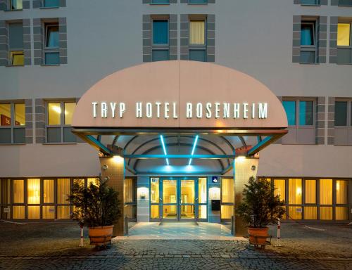 Exterior view, TRYP by Wyndham Rosenheim Hotel in Rosenheim Exterior view, TRYP by Wyndham Rosenheim Hotel in Rosenheim