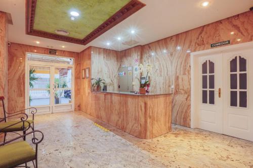 Hotel Tuto in Торевиея Hotel Tuto in Торевиея