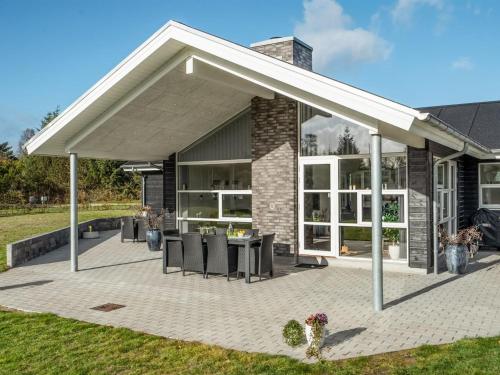 Holiday Home Geri - 700m from the sea by Interhome in 哈爾斯 Holiday Home Geri - 700m from the sea by Interhome in 哈爾斯