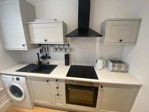 Amazing Two Bedroom Apartment - SR in Southport Amazing Two Bedroom Apartment - SR in Southport