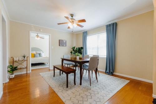 Szolgáltatások, Centrally Located 3BR Overton Square Free Parking near Memphis Zoo Szolgáltatások, Centrally Located 3BR Overton Square Free Parking near Memphis Zoo