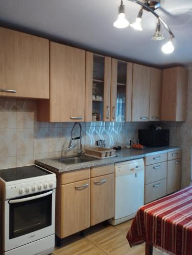 Punct Gastronomic Local Acasa la Vero in Salnic Prahova Punct Gastronomic Local Acasa la Vero in Salnic Prahova