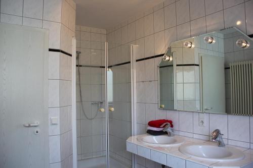 Facilities, Ferienwohnung Weber-Rolinger in Andernach Facilities, Ferienwohnung Weber-Rolinger in Andernach