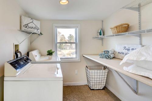 Beautiful Common Fence Point Cottage By Beach in Portsmouth (RI) Beautiful Common Fence Point Cottage By Beach in Portsmouth (RI)