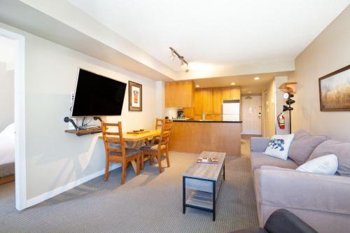 Cocina, Whistler Village Centre by LaTour Hotels and Resorts in Whistler (BC) Cocina, Whistler Village Centre by LaTour Hotels and Resorts in Whistler (BC)