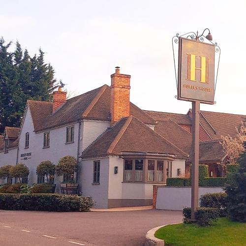 Vchod, Hurley House Hotel in Bisham Vchod, Hurley House Hotel in Bisham