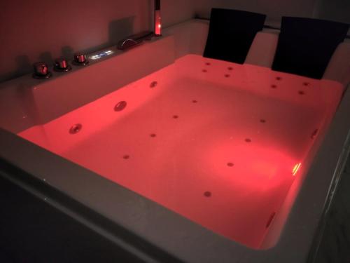 Hot tub, B&B Suite and Rooms San Giovanni in San Giovanni Hot tub, B&B Suite and Rooms San Giovanni in San Giovanni