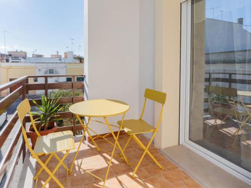 Balcony/terrace, Domus Perrone Garden Blue & Yellow in Squinzano Balcony/terrace, Domus Perrone Garden Blue & Yellow in Squinzano