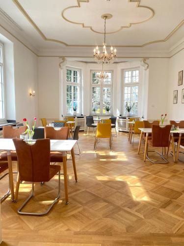 City Hotel ApartM3 am Park in Bad Oeynhausen City Hotel ApartM3 am Park in Bad Oeynhausen