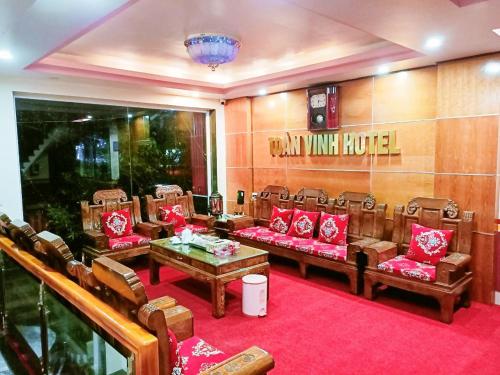 Toàn Vinh Hotel (Toan Vinh Hotel) in Lang Khiem Toàn Vinh Hotel (Toan Vinh Hotel) in Lang Khiem